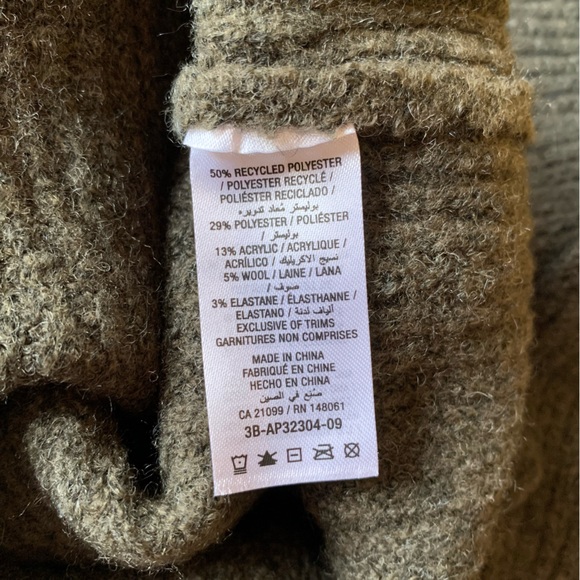 NWT Turtle neck sweater S - Picture 8 of 9